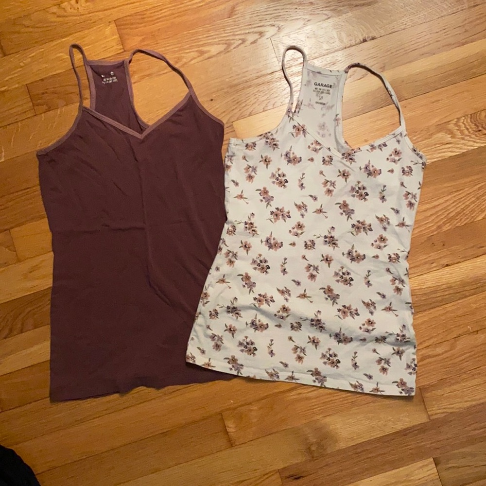 Garage garnet and flower print